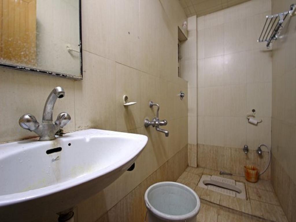 Hotel Tourist International Pune Eksteriør bilde