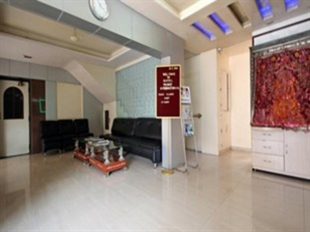 Hotel Tourist International Pune Eksteriør bilde