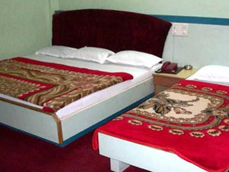Hotel Tourist International Pune Eksteriør bilde